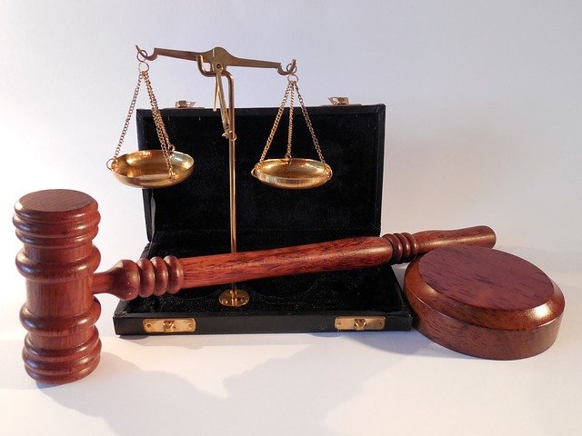 W czym umie nam wspomóc radca prawny? W których rozprawach i w jakich dziedzinach prawa pomoże nam radca prawny?